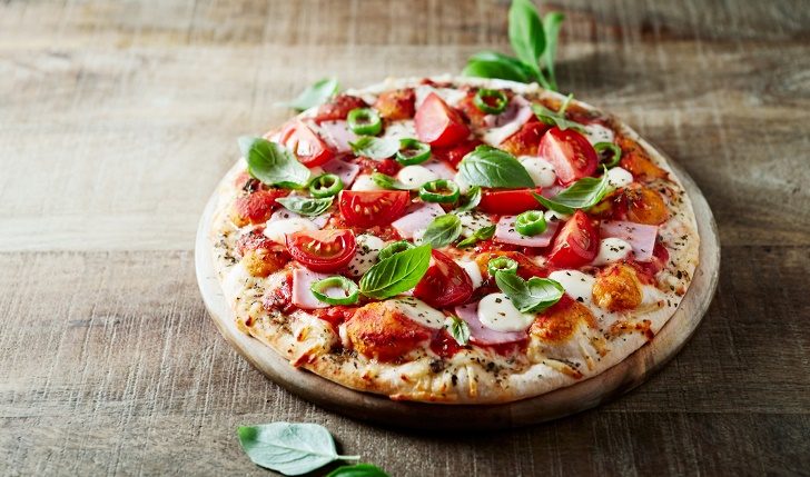 Pizza with Cherry Tomatoes and Ham