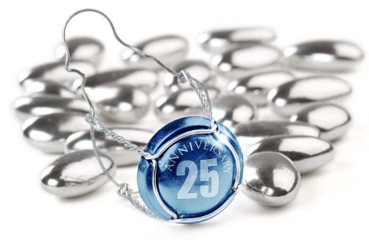 結婚25周年！銀婚式のお祝いに使える英語メッセージ例文集 YOLOヨロ